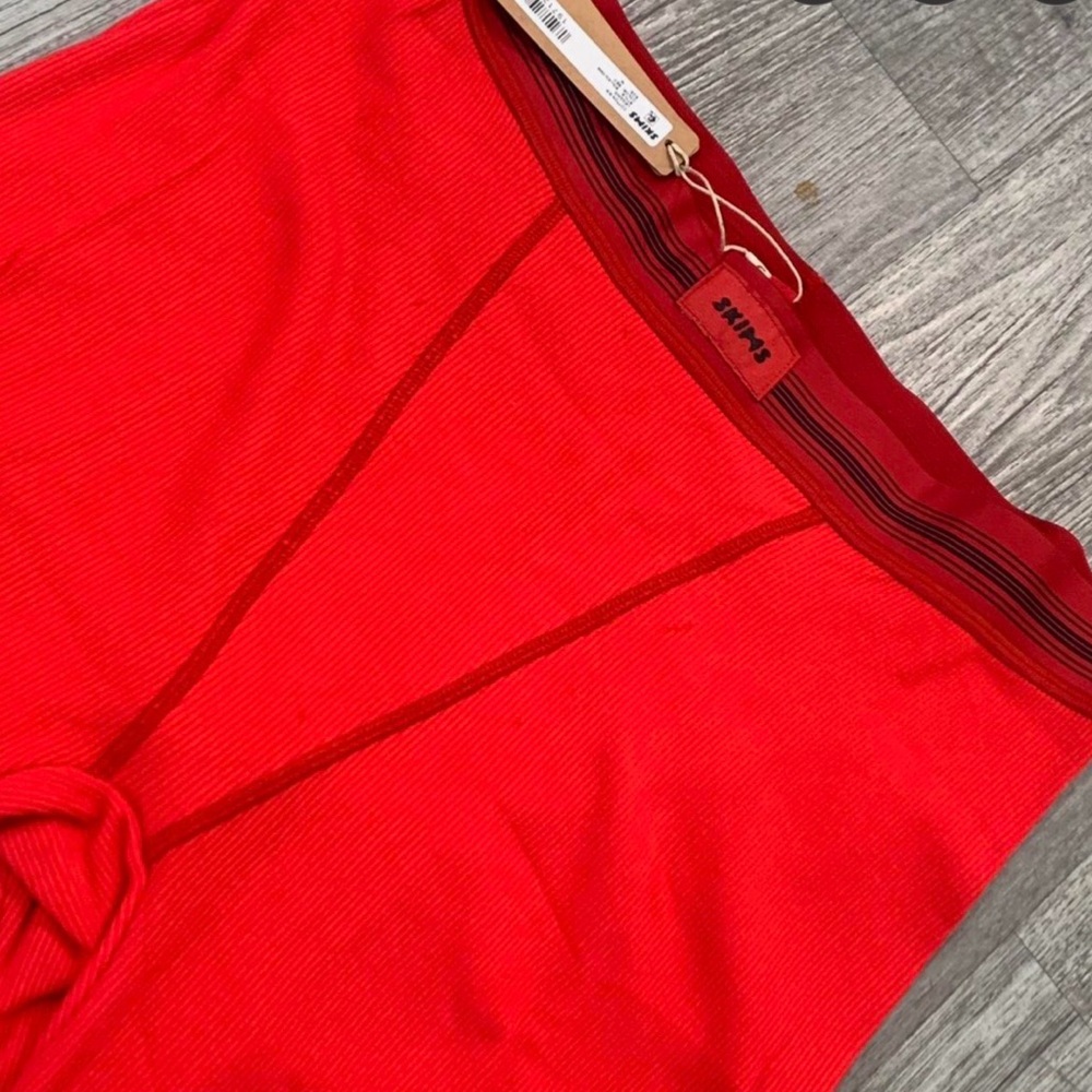 Skims Women’s Red Leggings -NEW